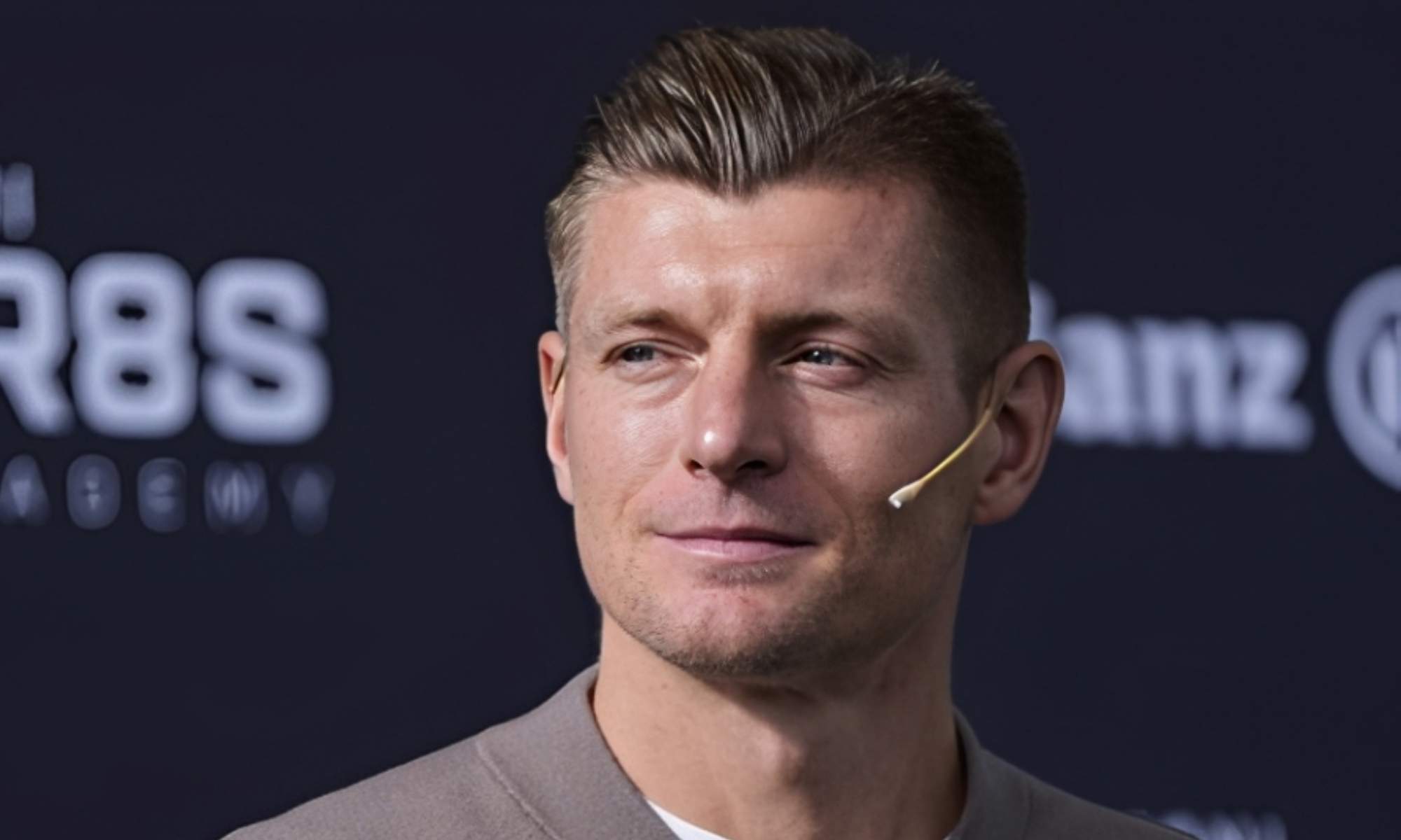 Toni Kroos responde unas presuntas declaraciones de Obi Mikel