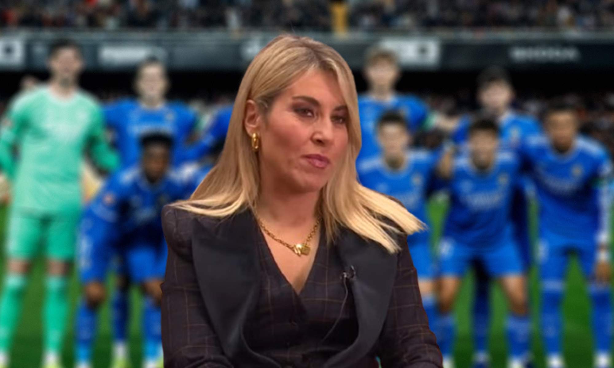 Susana Guasch y el once del Real Madrid contra el Valencia.