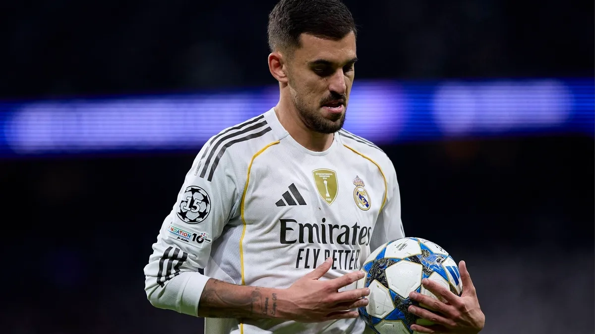 Dani Ceballos durante un partido del Real Madrid.