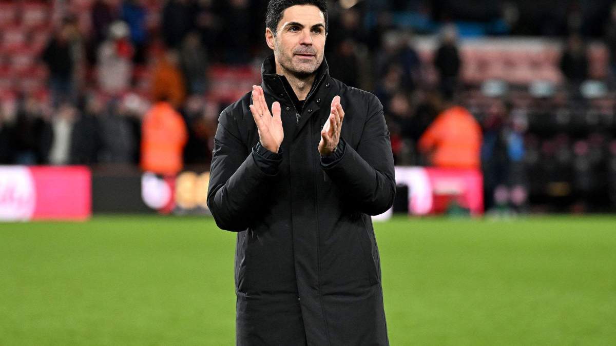 Mikel Arteta después de jugar un partido con el Arsenal.