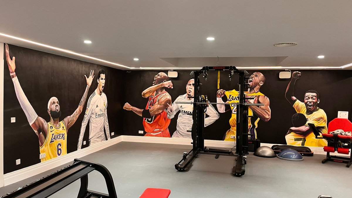 El gimnasio de la casa de Vinicius El gimnasio de la casa de Vinicius