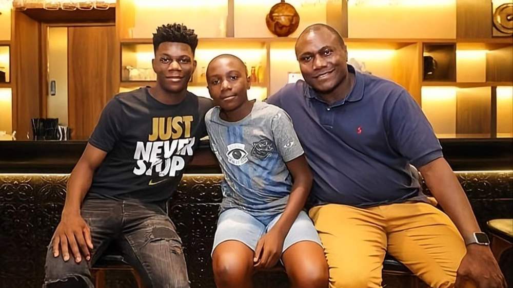 Aurelién Tchouameni, con su padre, Fernand.