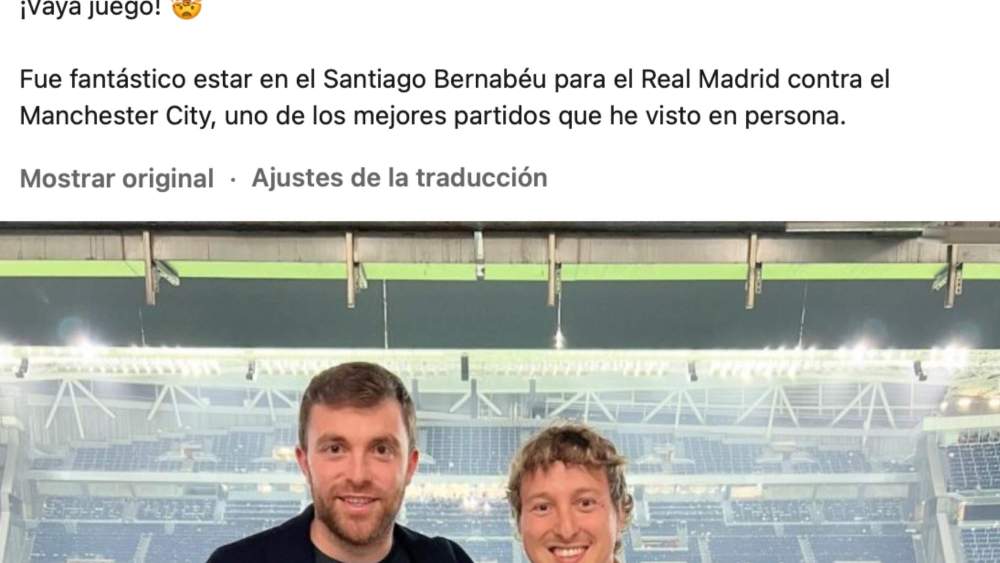 Fabrizio Romano, con Matteo Moretto, teniendo el Santiago Bernabéu de fondo.