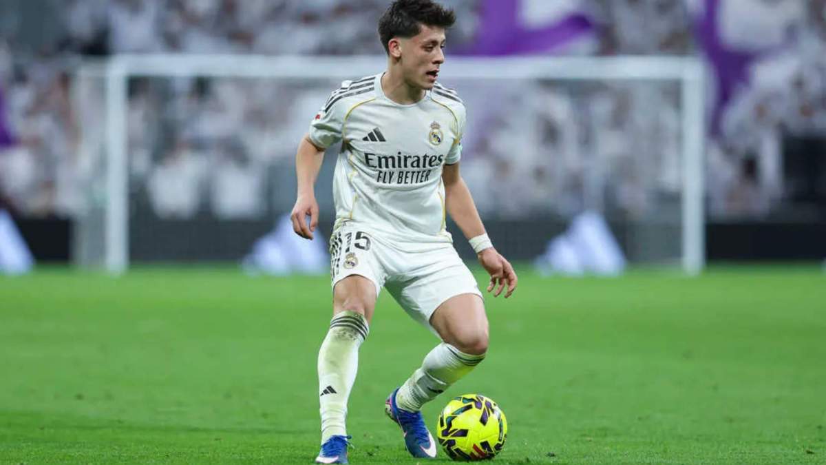 Arda Güler, controlando el balón con los pies, durante un partido de esta temporada con el Real Madrid. Arda Güler, controlando el balón con los pies, durante un partido de esta temporada con el Real Madrid.