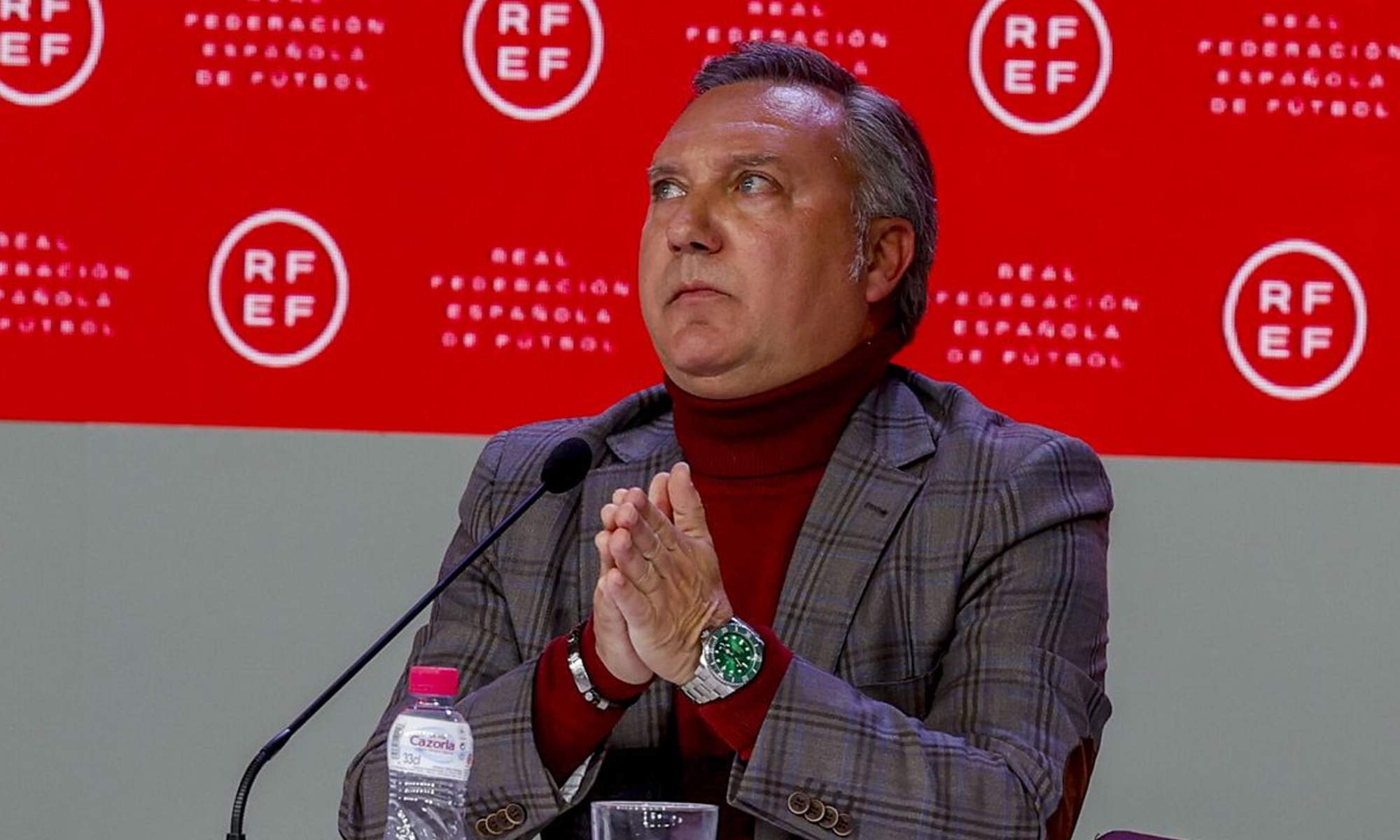 Medina Cantalejo hablando como presidente de la RFEF.