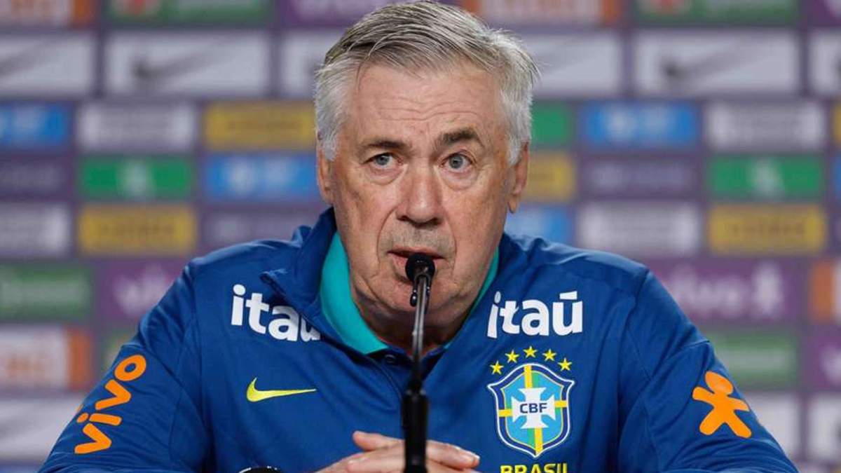 Carlo Ancelotti en rueda de prensa con Brasil. 