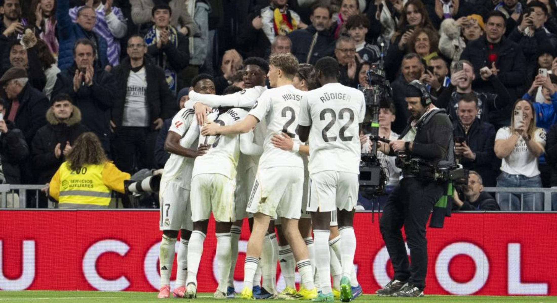 Real Madrid líder de Liga tras ganar a la Real Sociedad