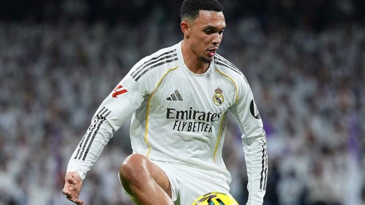 Trent Alexander-Arnold durante el Real Madrid - Real Sociedad