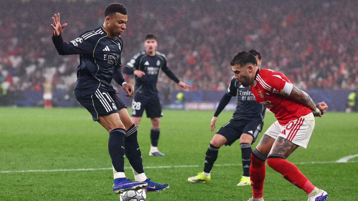 Kylian Mbappé será titular contra el Benfica este martes en la ida de los 'play-offs' de la Champions.