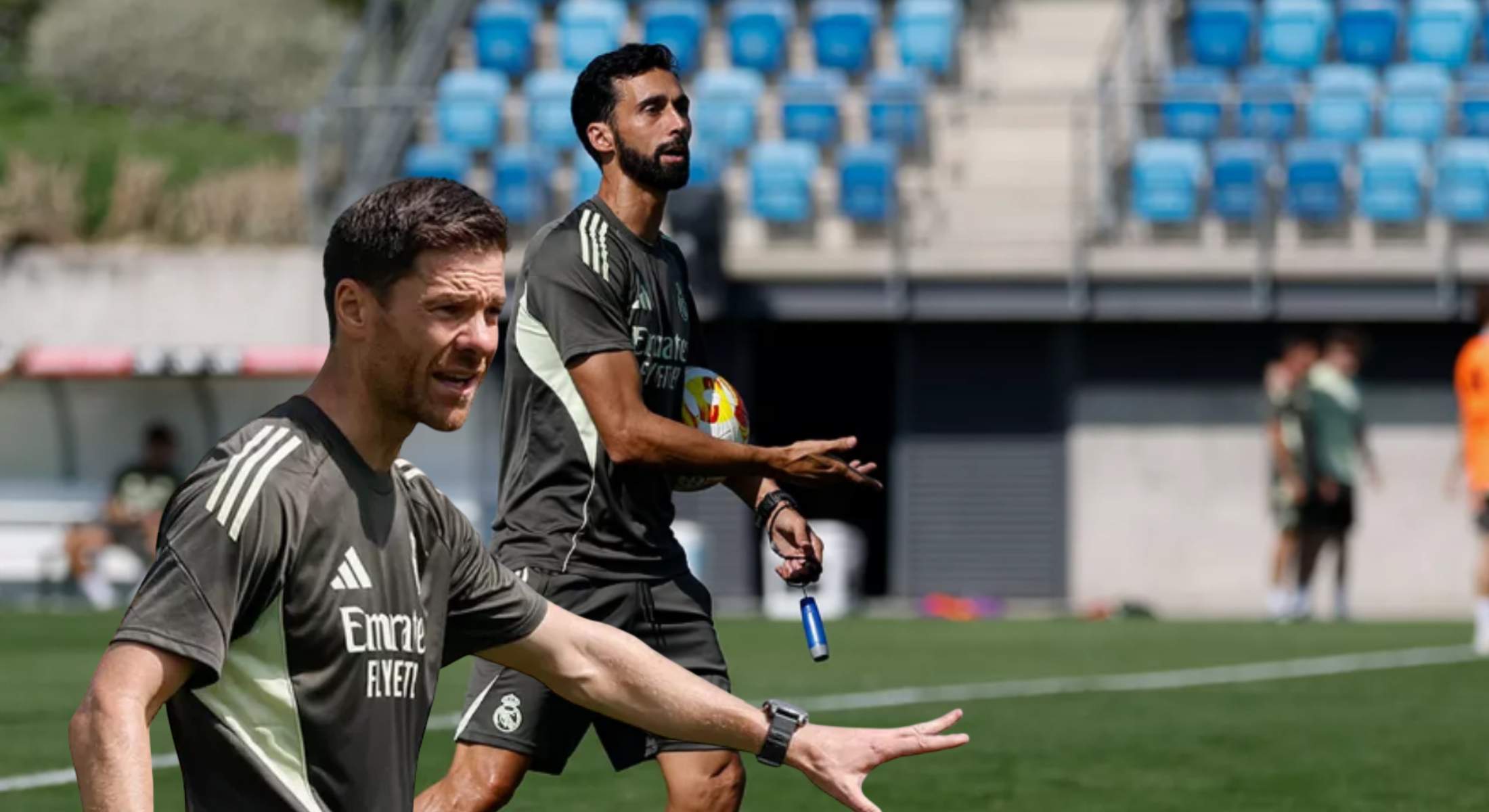 Arbeloa elige un reloj más austero que Xabi Alonso