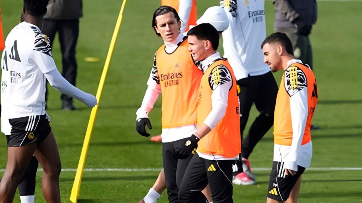 Álvaro Carreras, Franco Mastantuono y Dani Ceballos en un entrenamiento. Álvaro Carreras, Franco Mastantuono y Dani Ceballos en un entrenamiento.
