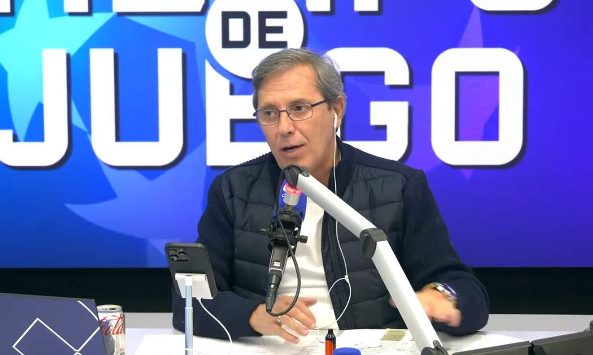Paco González dando su opinión en Tiempo de Juego, COPE.