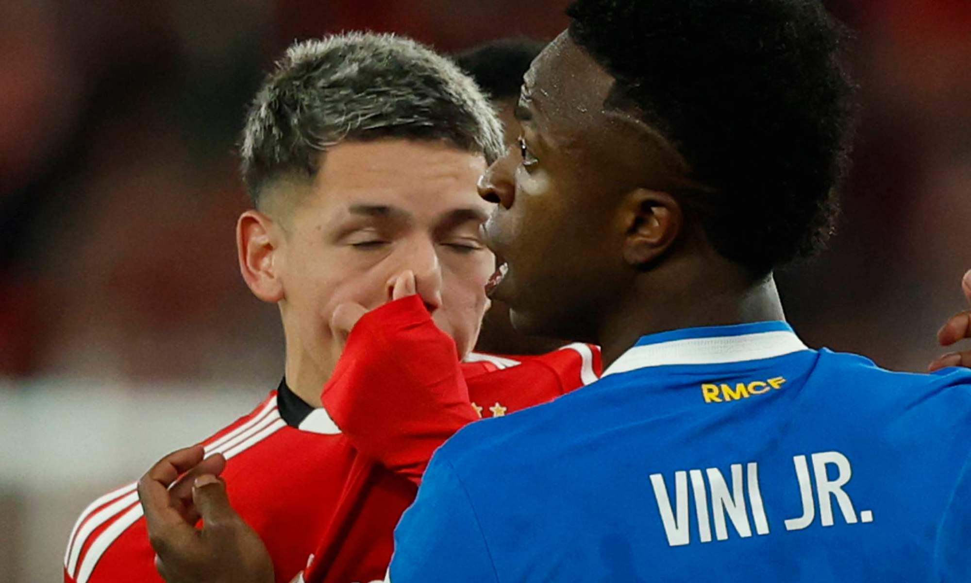 El lamentable episodio de Gianluca Prestianni contra Vinicius Junior puede marcar un precedente dentro de la FIFA, que estudia sanciones duras para este tipo de acciones.