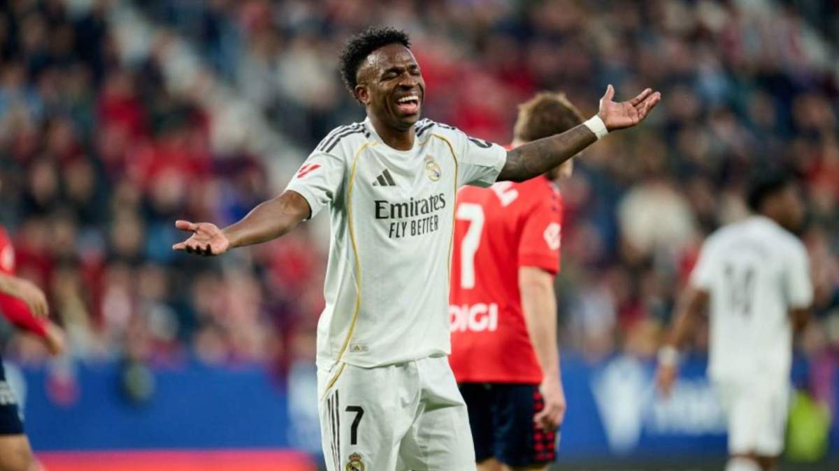 Vinicius con gesto de protesta en el Osasuna - Real Madrid Vinicius con gesto de protesta en el Osasuna - Real Madrid