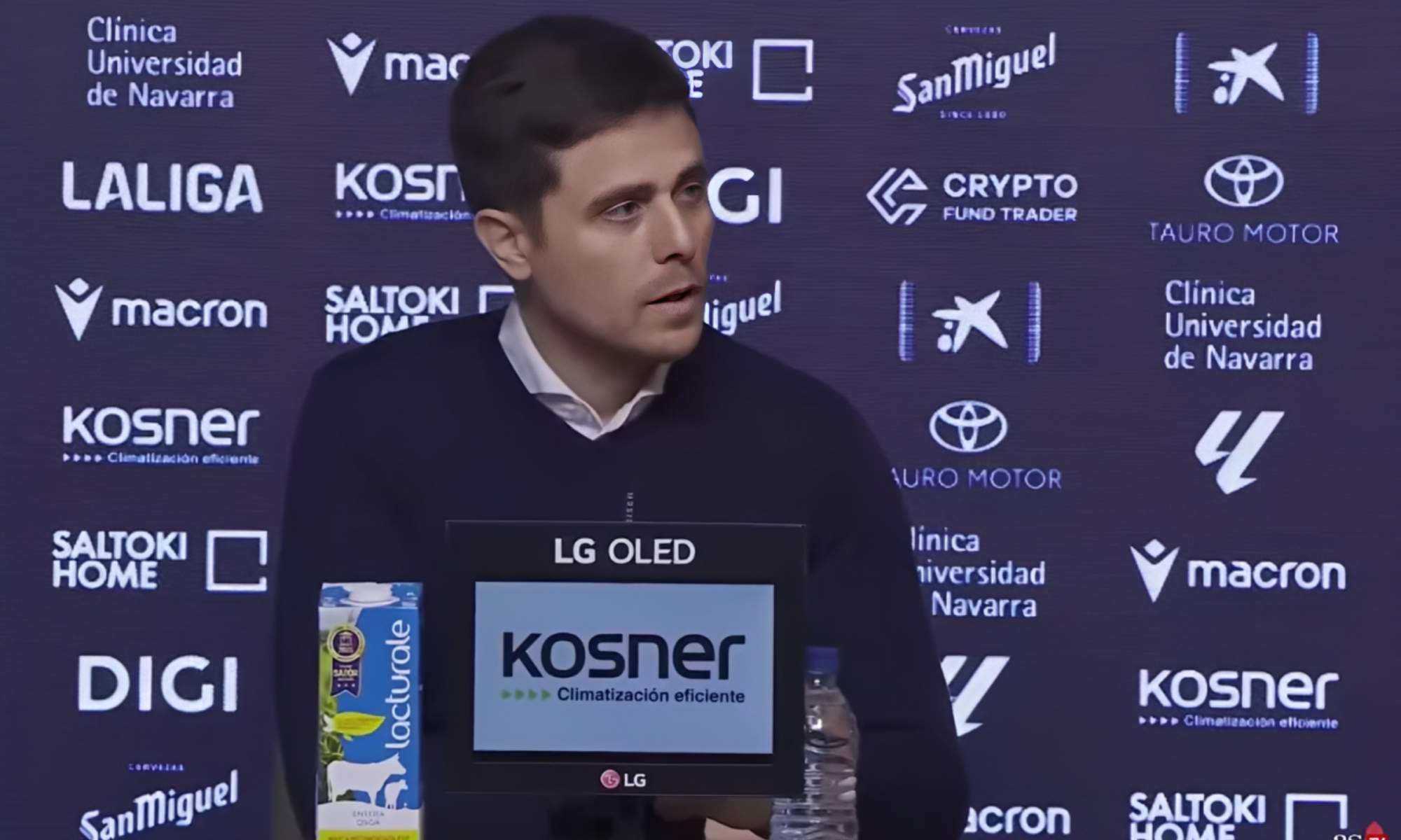 Alessio Lisci, entrenador del CA Osasuna, deja claro que le parece penalti de Courtois Alessio Lisci, entrenador del CA Osasuna, deja claro que le parece penalti de Courtois
