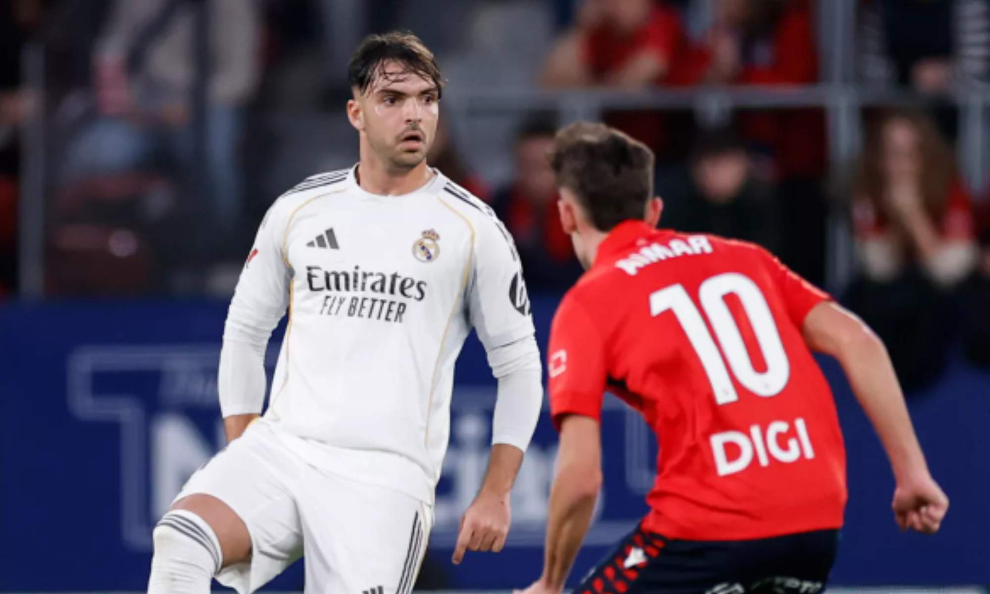 Asencio ya tiene que lidiar con cánticos contra él desde un sector de El Sadar: LaLiga actuará