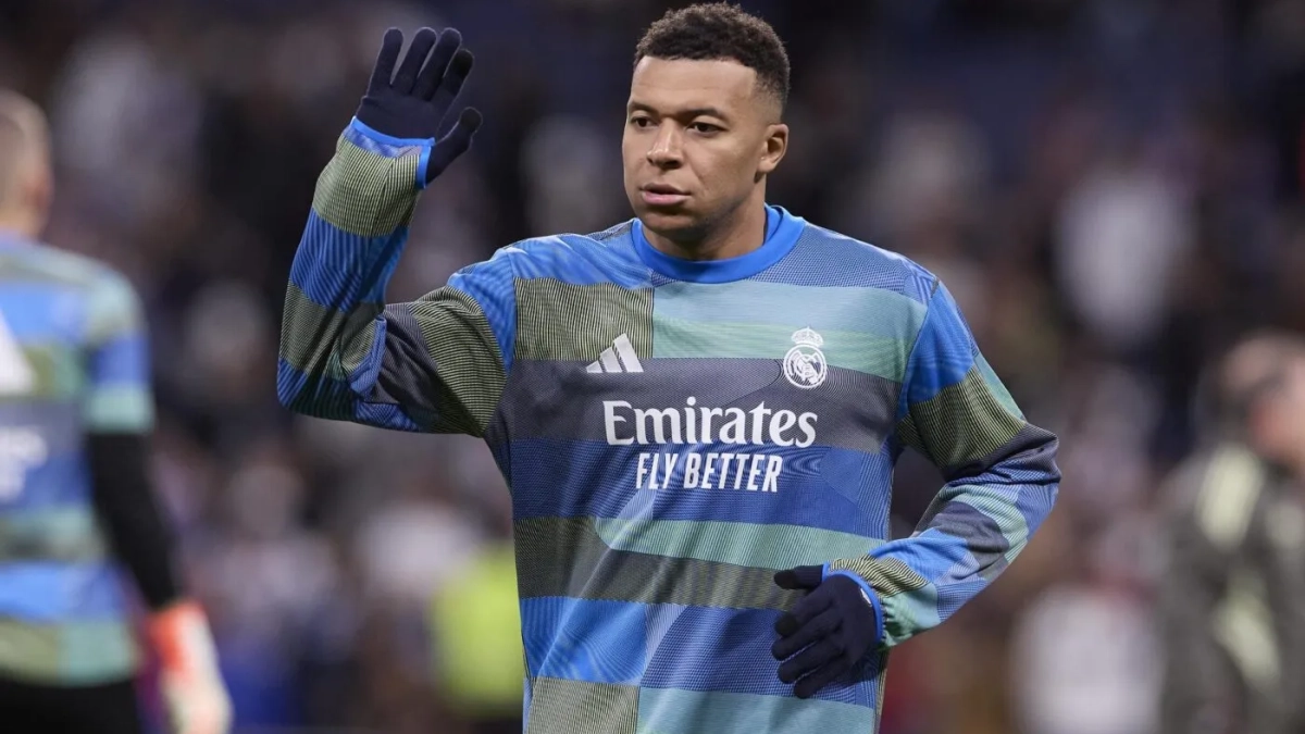 Kylian Mbappé durante un calentamiento con el Real Madrid. Kylian Mbappé durante un calentamiento con el Real Madrid.