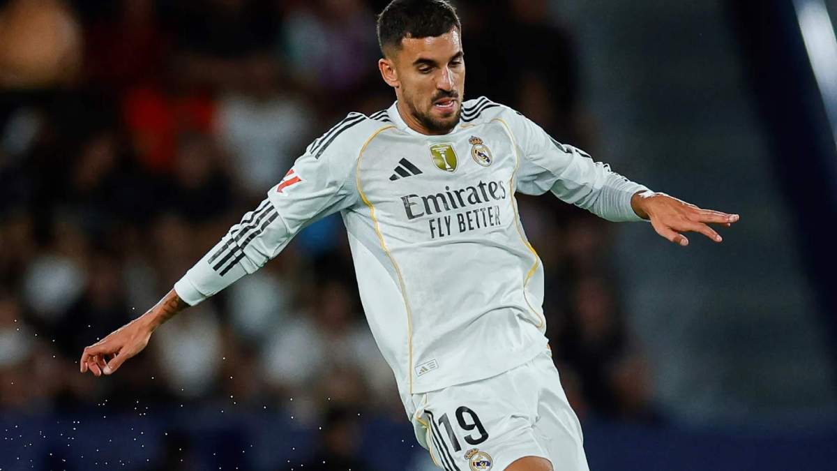 Dani Ceballos jugando contra el Osasuna.