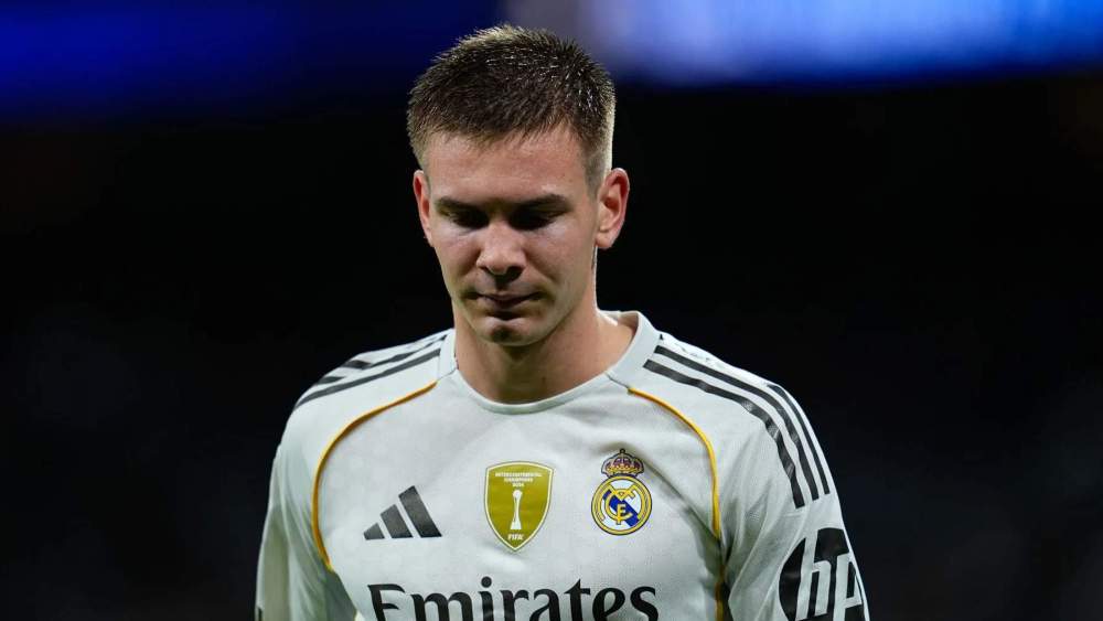 Franco Mastantauono ha ido de más a menos en el Real Madrid y sus últimas actuaciones con el equipo son muy discretas.