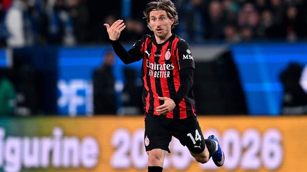 Luka Modric, en un partido con el Milan durante este curso. Luka Modric, en un partido con el Milan durante este curso.