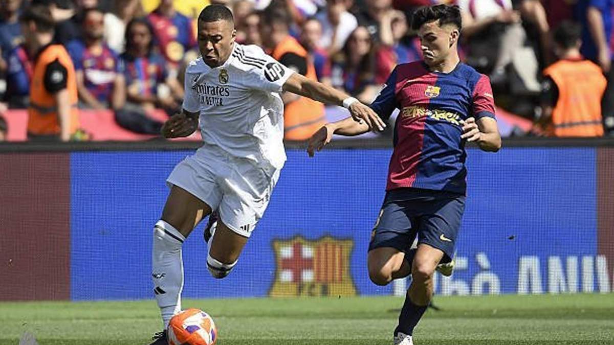 Kylian Mbappé y Pedri González en un Clásico. Kylian Mbappé y Pedri González en un Clásico.