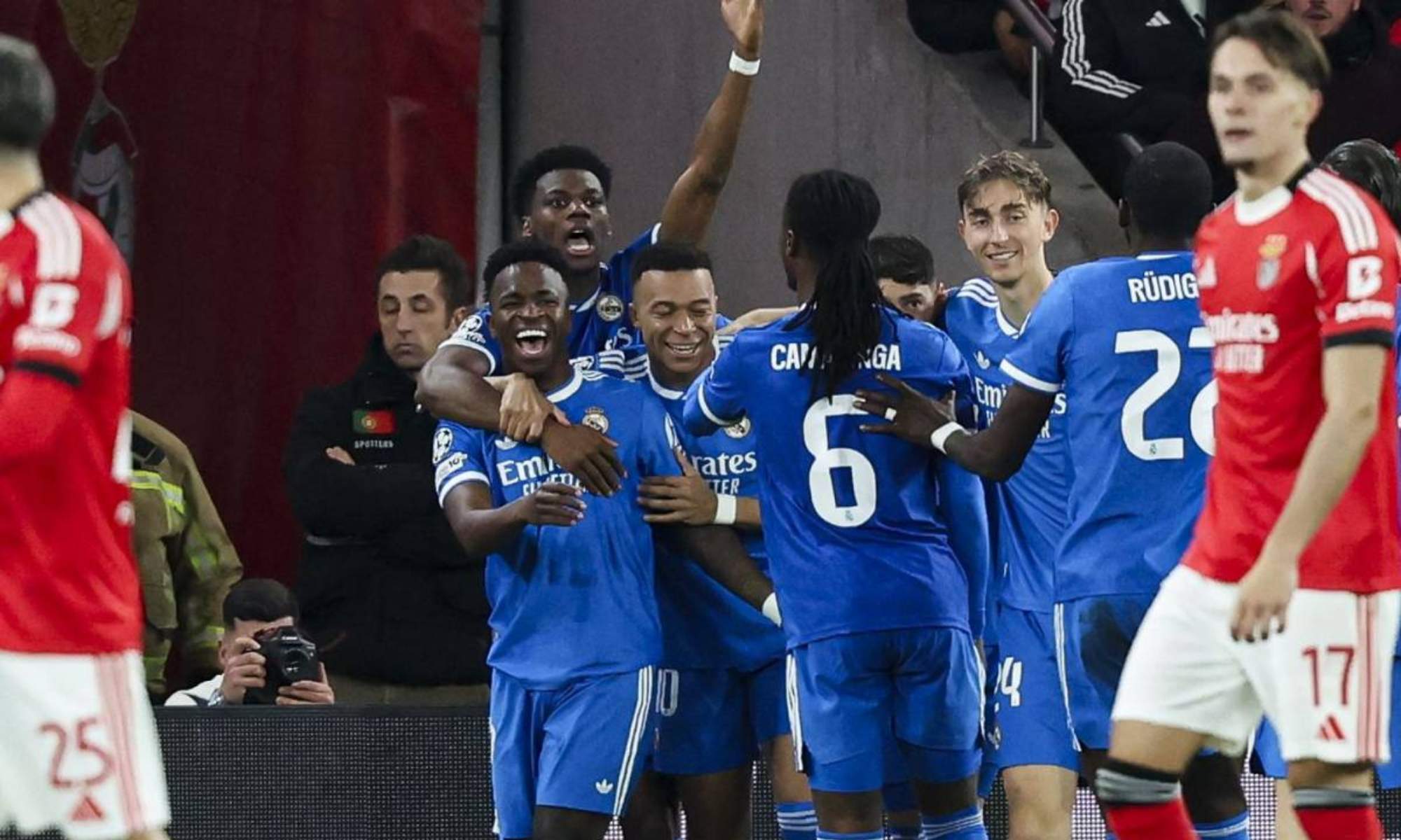 Álvaro Arbeloa cuenta con cinco bajas para el partido de mañana