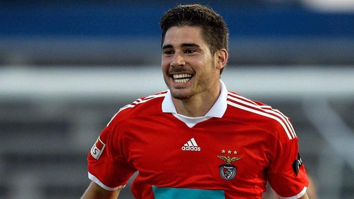 Javi García durante un partido con el Benfica Javi García durante un partido con el Benfica