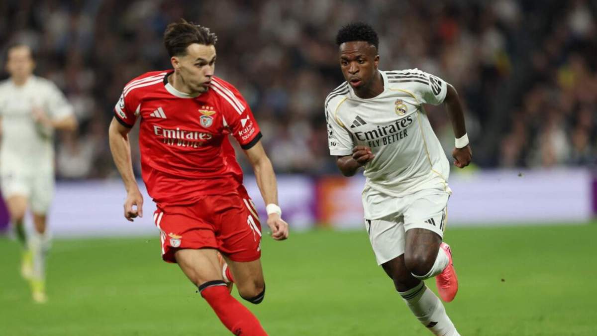 Vinicius Junior, en una jugada de ataque en el partido de este miércoles contra el Benfica.