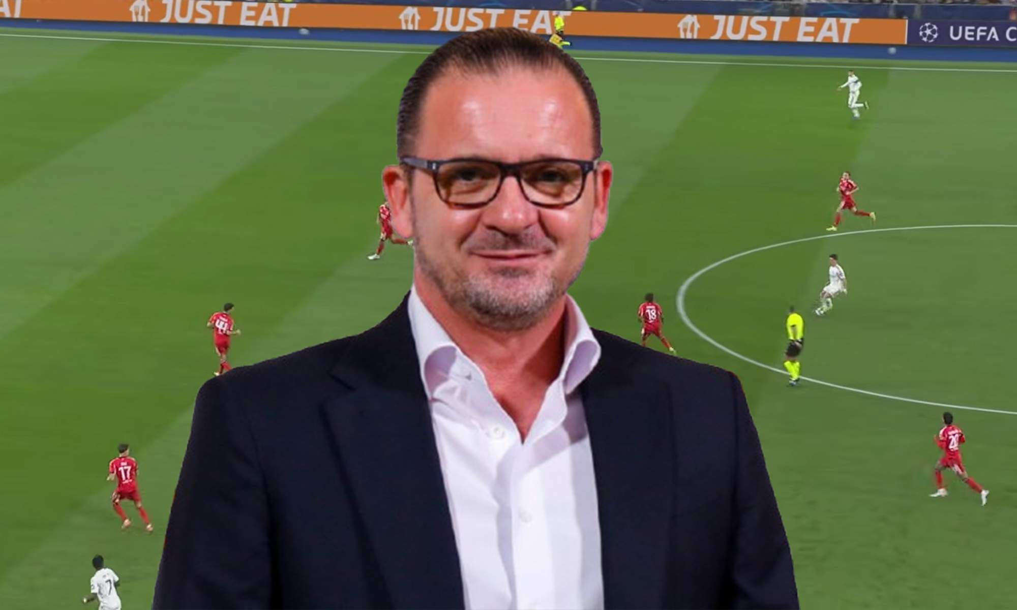 Mijatovic y una foto del Real Madrid - Benfica. 