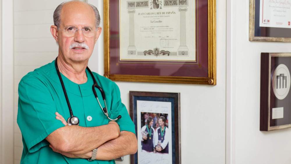 El doctor José González ha puesto de manifiesto los problemas que puede haber con la lesión de Kylian Mbappé. El doctor José González ha puesto de manifiesto los problemas que puede haber con la lesión de Kylian Mbappé.