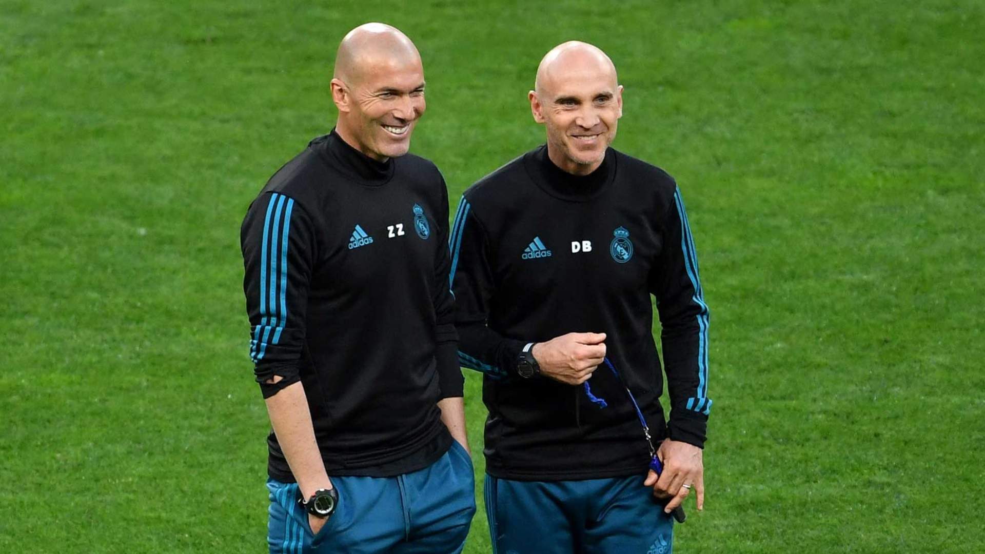 Zidane confirma que no quería ser entrenador: “Me hago técnico por David Bettoni, me cuenta su trabajo en el Cannes y siento que necesito un desafío”