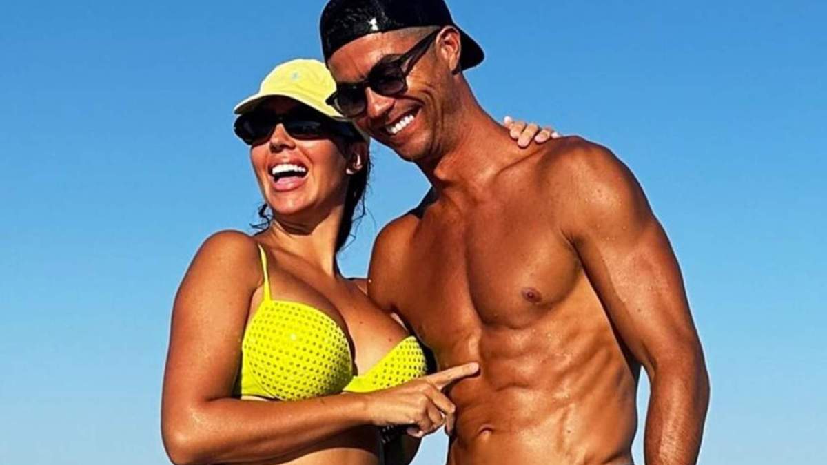 Georgina Rodríguez y Cristiano Ronaldo disfrutando de unas importantes vacaciones Georgina Rodríguez y Cristiano Ronaldo disfrutando de unas importantes vacaciones