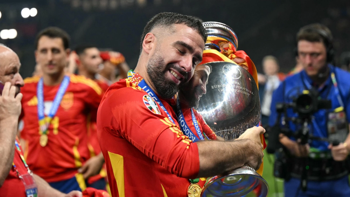 Carvajal después de ganar la Eurocopa