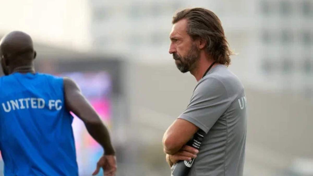 Pirlo en un entrenamiento de su equipo actual Pirlo en un entrenamiento de su equipo actual