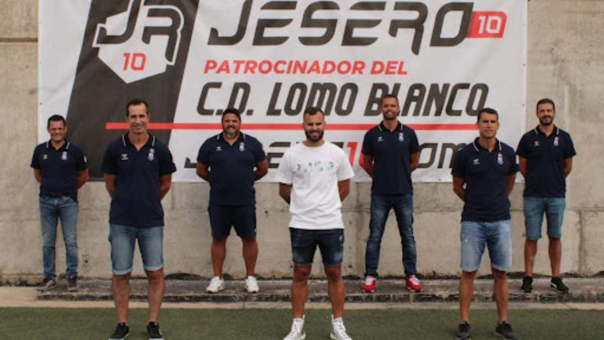 Jesé en una foto de patrocinio de su empresa