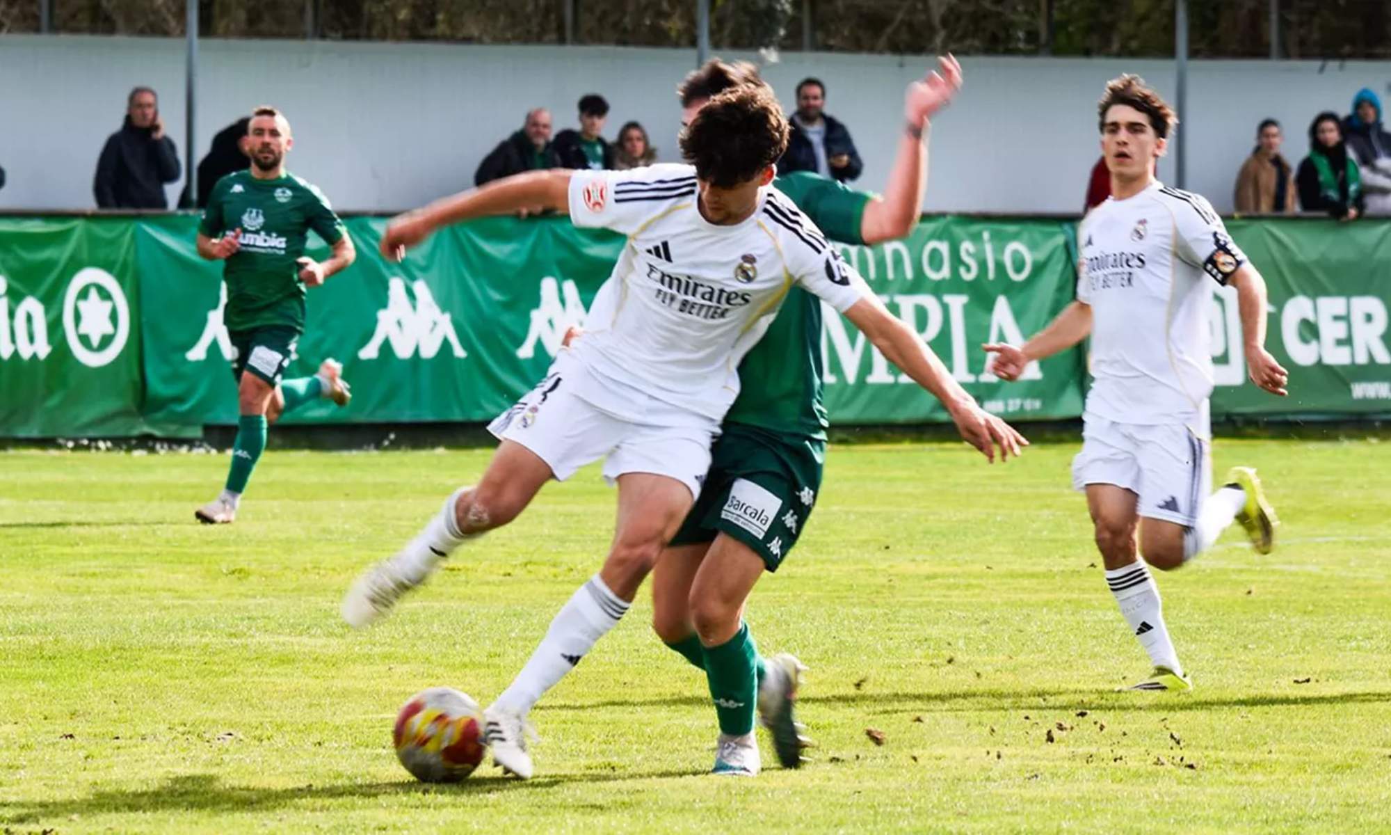 El Real Madrid Castilla ha conseguido arañar un empate en su visita a Galicia.