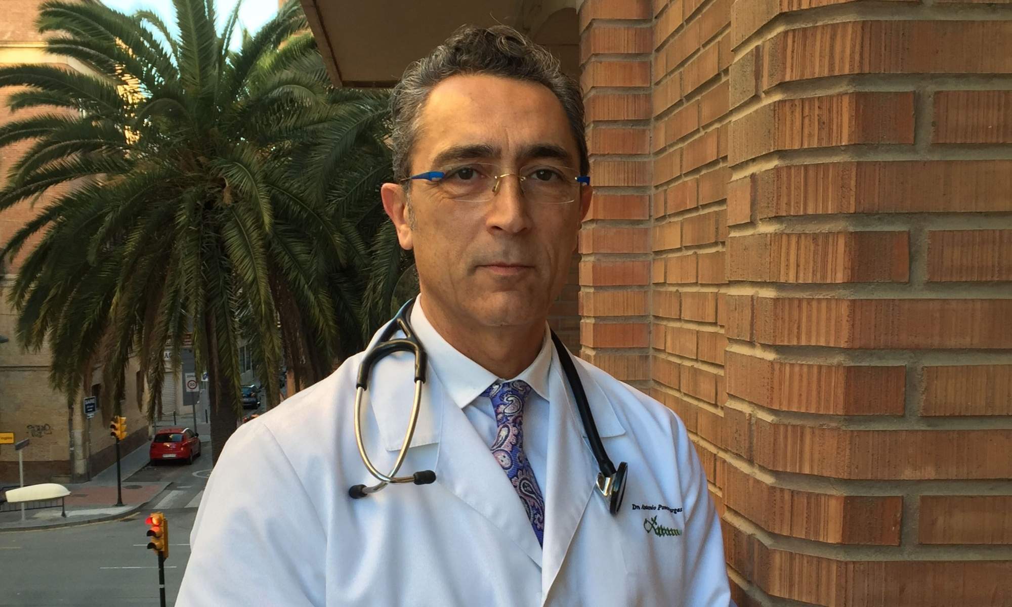 Antonio Ponce, médico: "El 37% de las lesiones de los futbolistas se deben a distensiones musculares, la que se produce en los isquiotibiales supone el 12%"