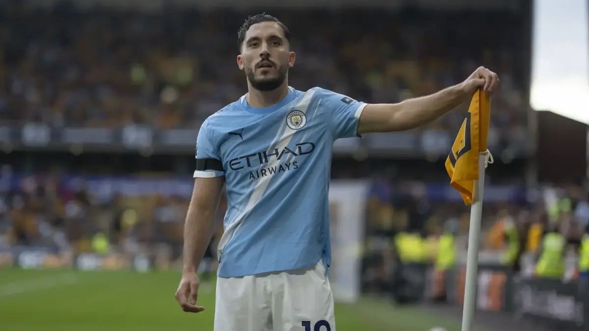 Cherki celebrando un gol con el Manchester City. 