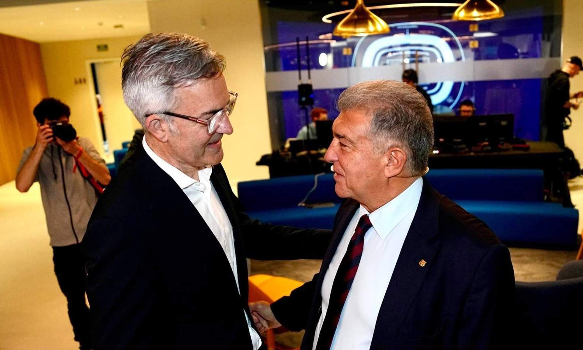Víctor Font y Joan Laporta en el debate presidencial. 