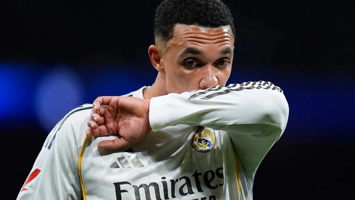 Trent Alexander-Arnold en un partido de esta temporada con el Real Madrid