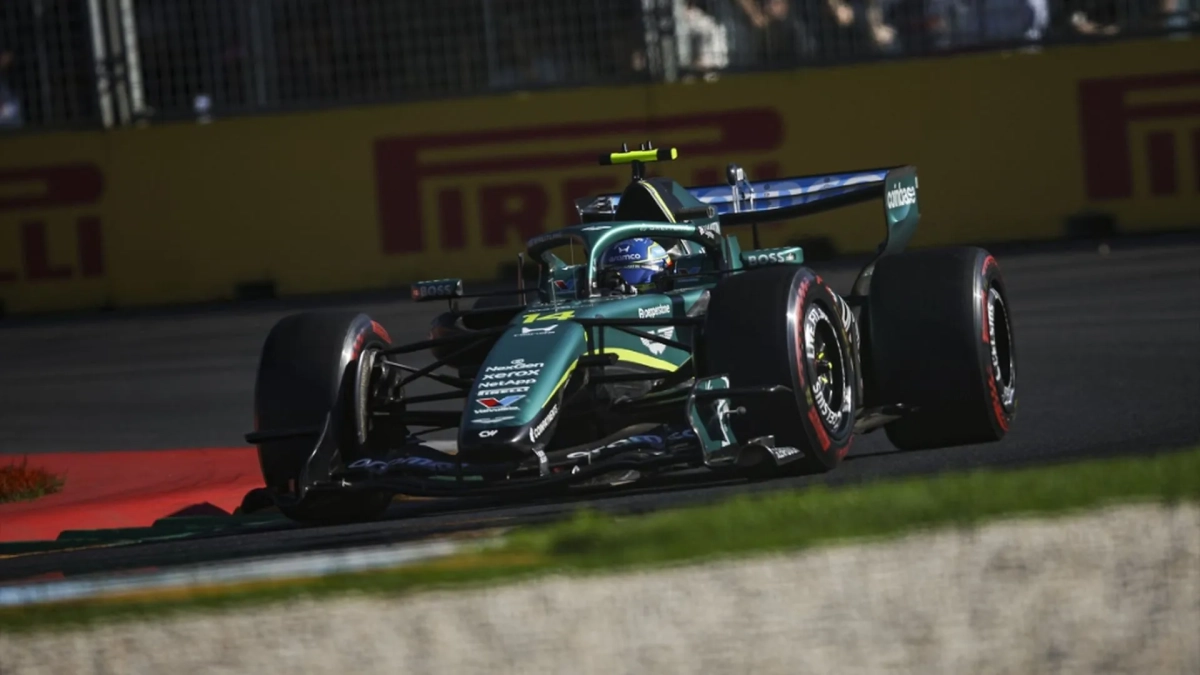 Fernando Alonso durante la carrera en Australia