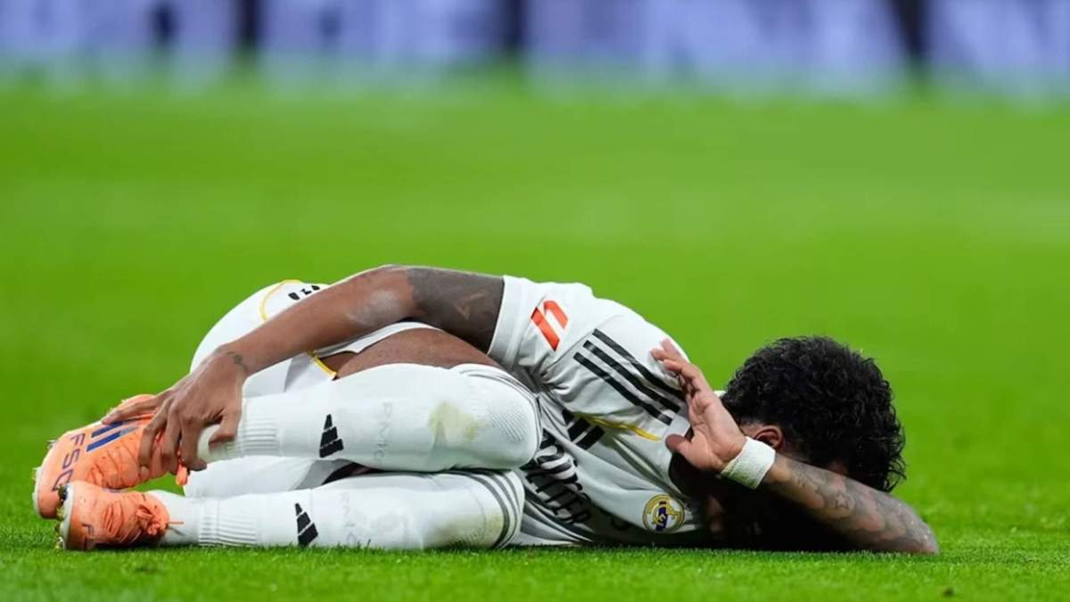 Rodrygo Goes lesionado de su rodilla. 