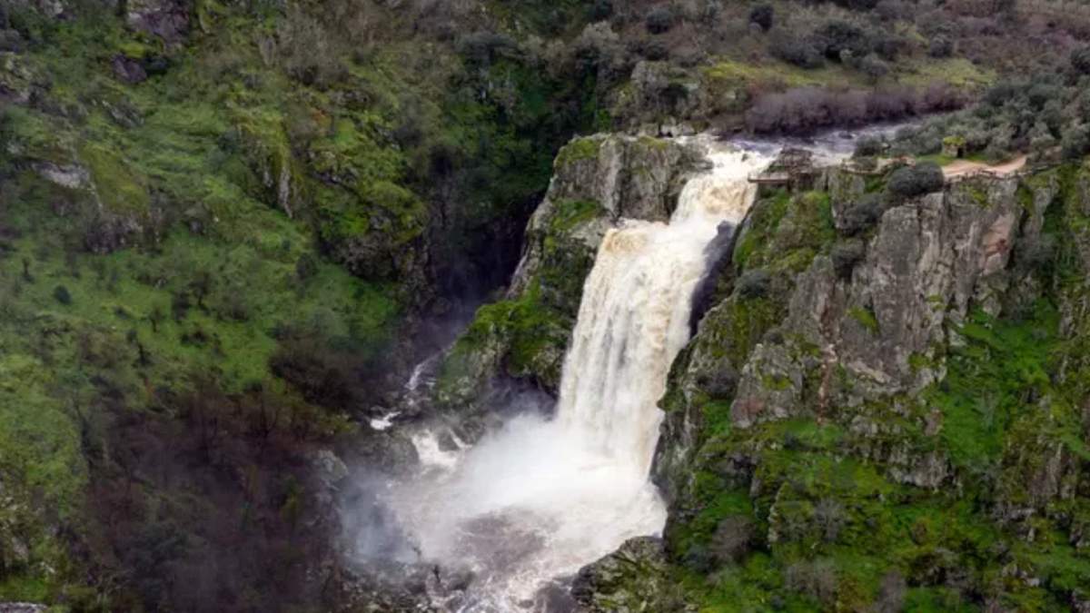 Pozo de los Humos repleto de agua