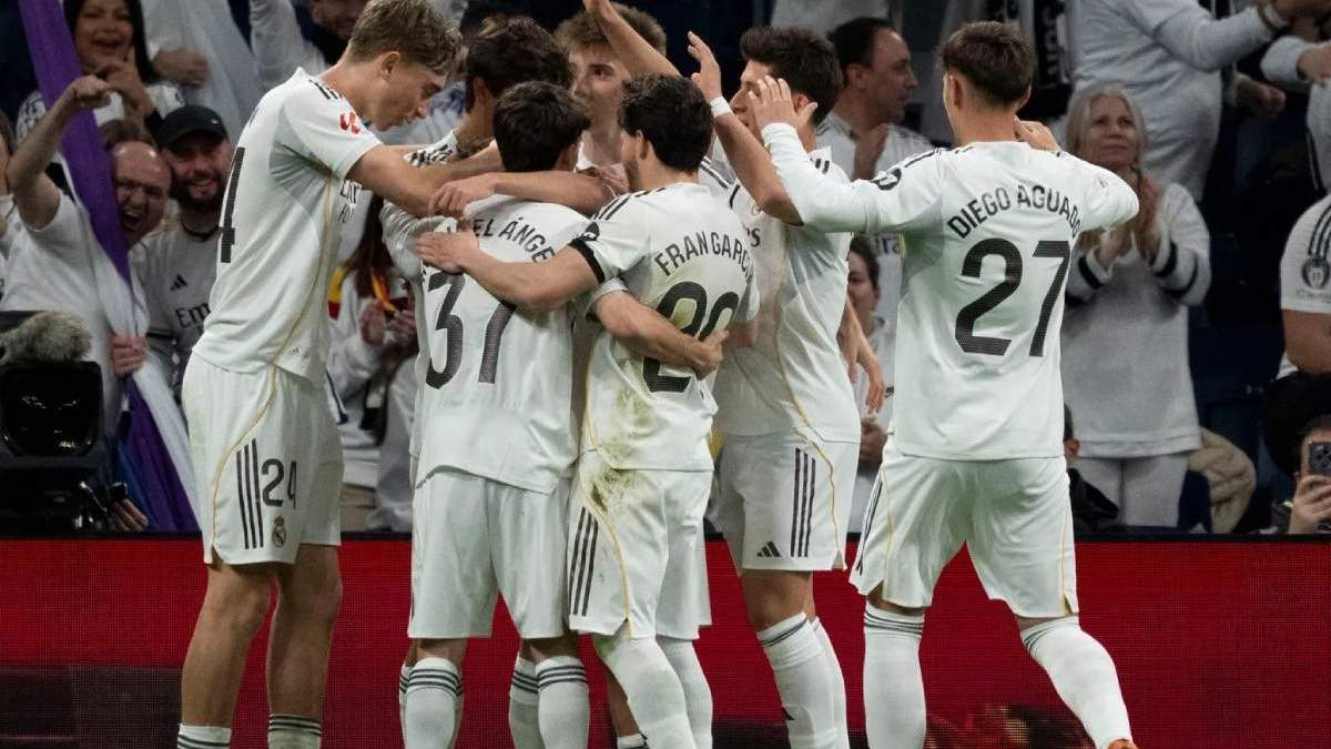 La Fábrica brillo contra el Elche en el estadio Santiago Bernabéu