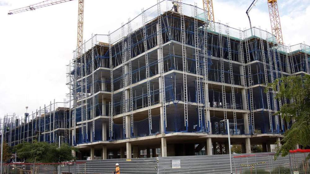 Construcción de pisos en Barcelona durante el segundo semestre de 2025.