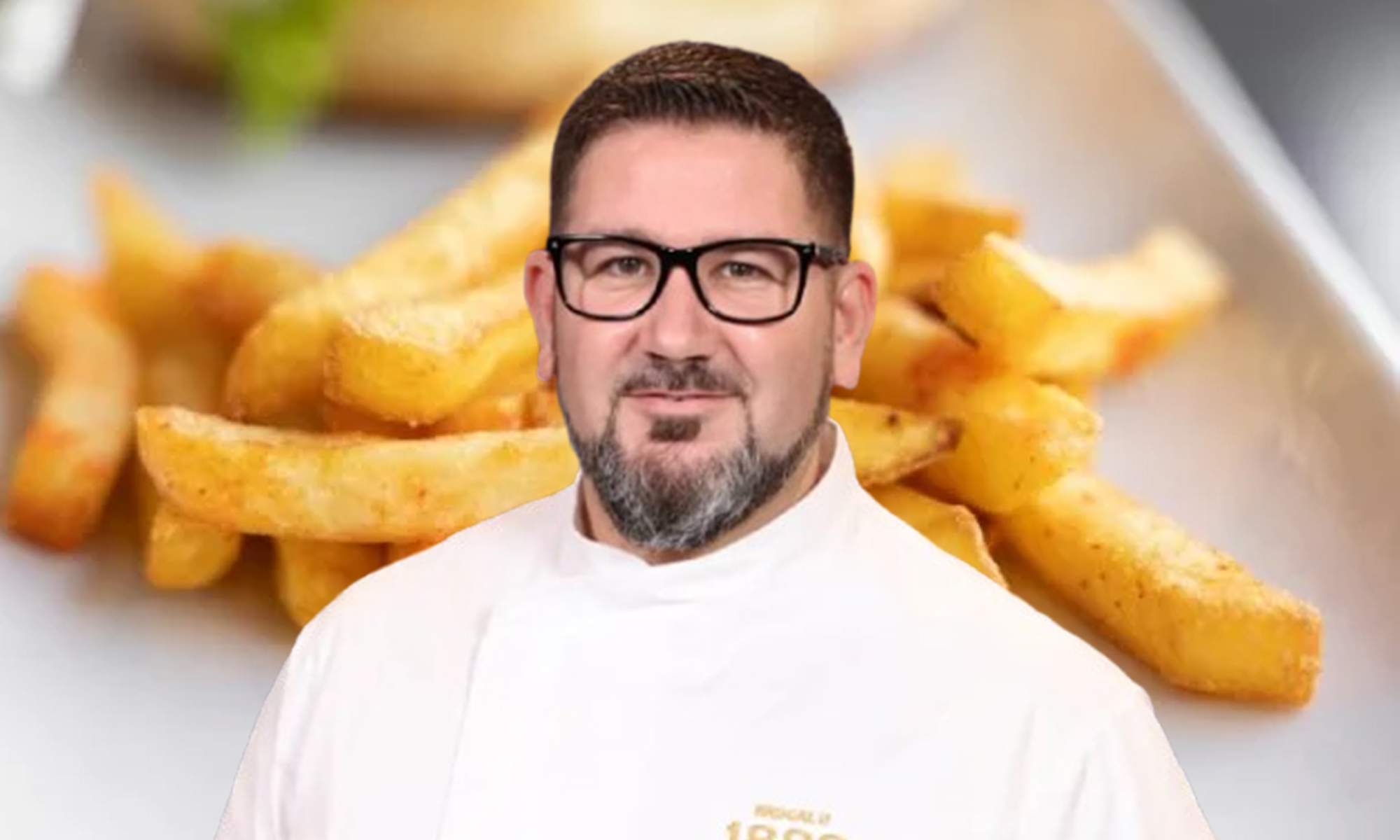 El chef Dani García y unas patatas fritas. 