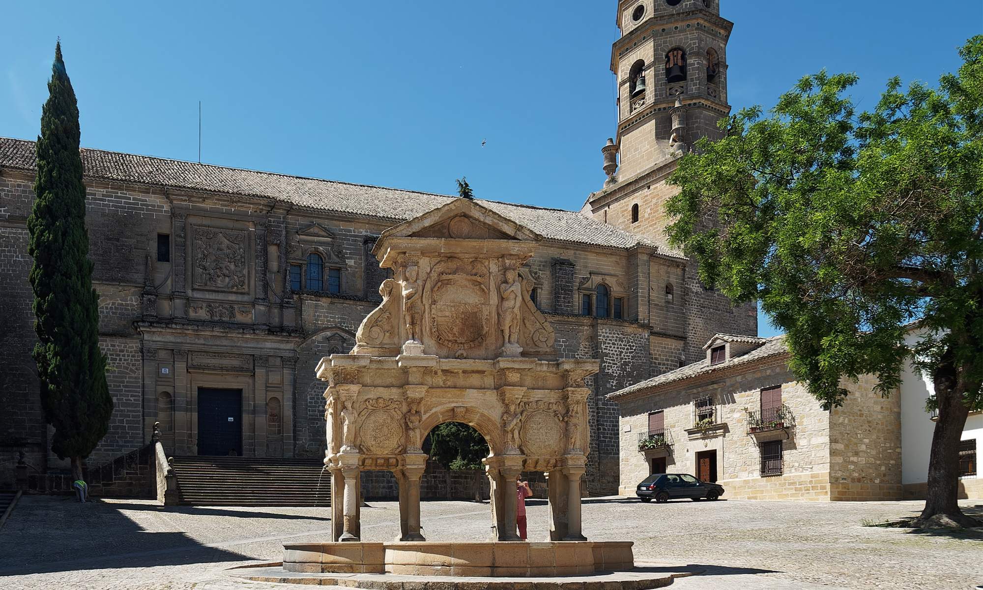 Una plaza de Baeza, España. 