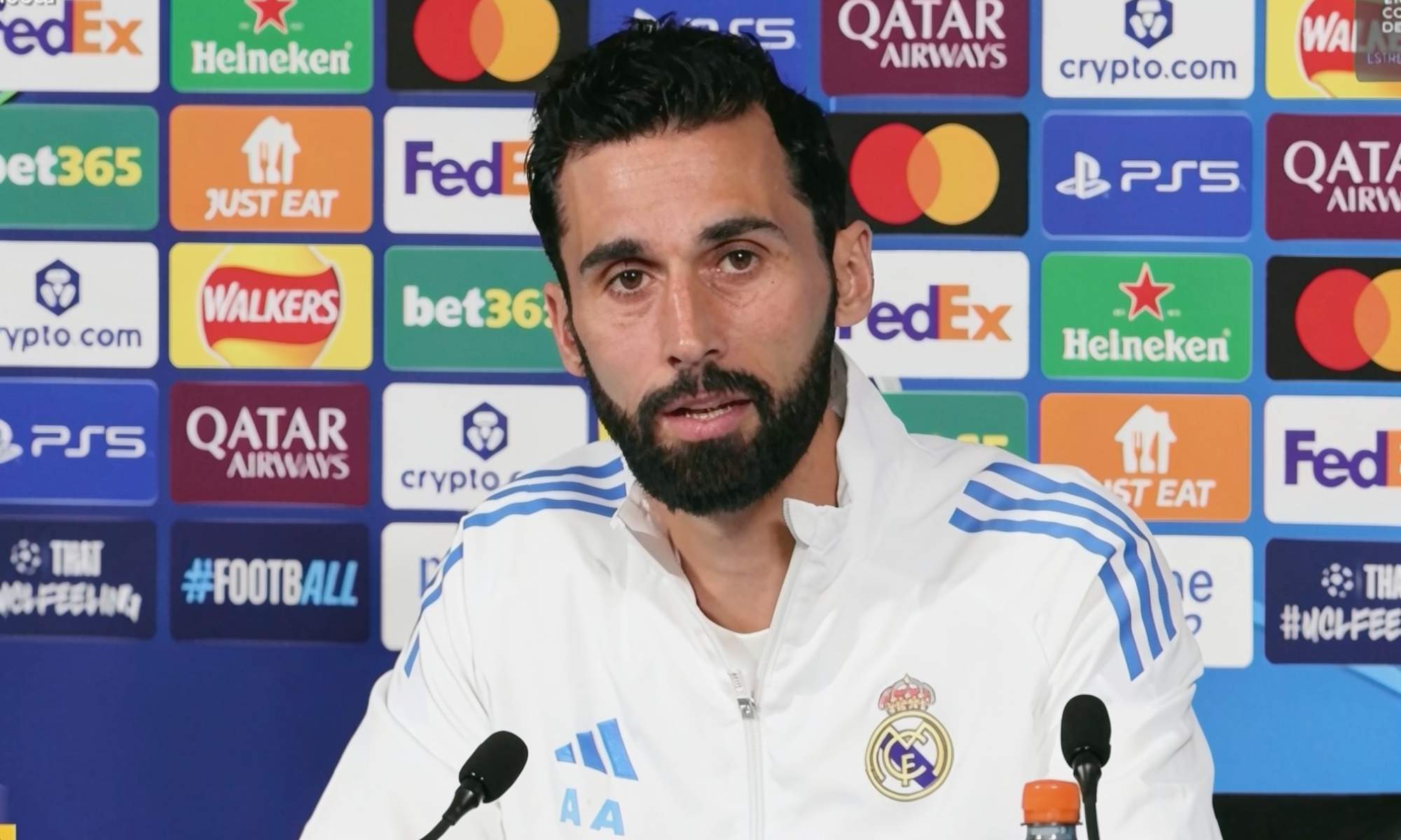 Álvaro Arbeloa, durante la rueda de prensa de esta tarde previa al partido contra el Manchester City en el Etihad.