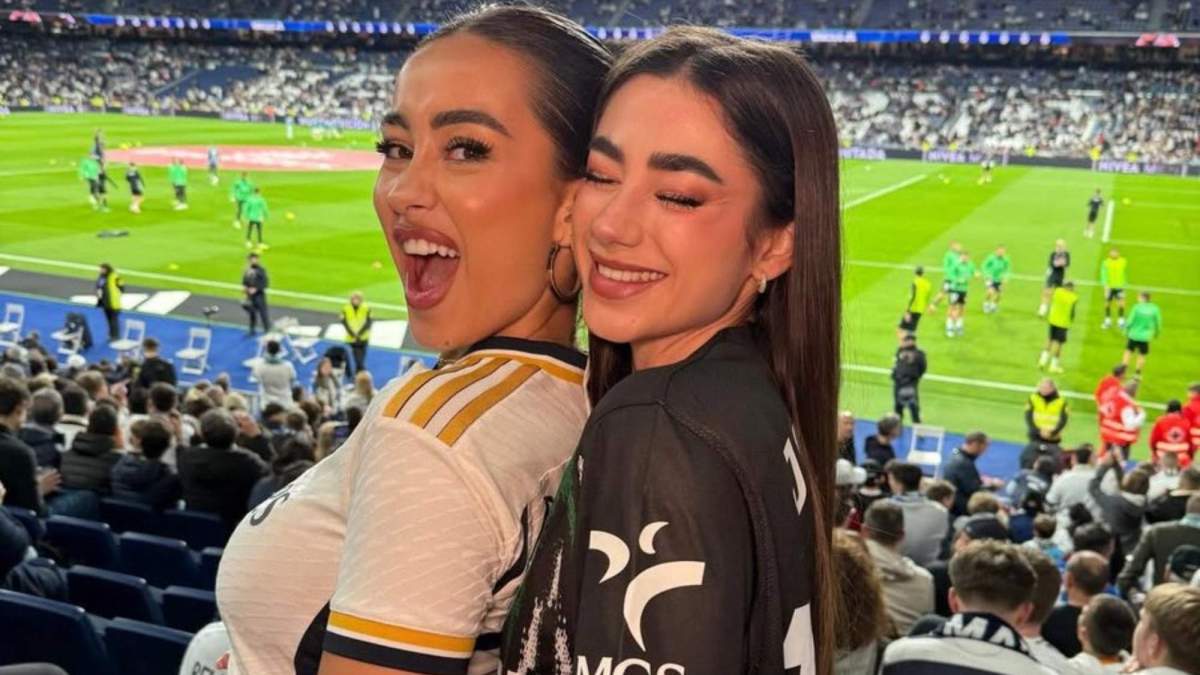 Marina Rivers y Lola Lolita en el Santiago Bernabéu