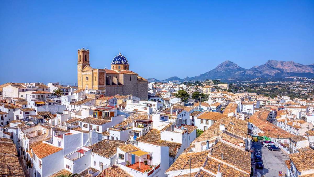 Las vistas de Altea desde el cielo, por estampas como esta la comparan con Santorini